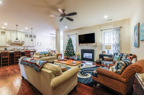 Shuttle to Beach: 'Shore Thing' Home in Ocean View