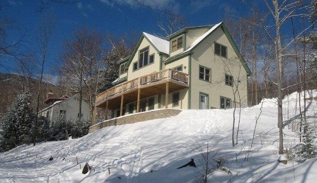 Ski In/Out House located on the Out To Lunch Trail
