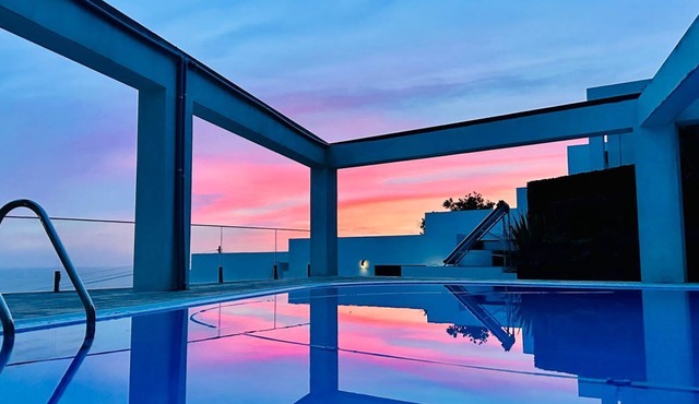 Sky T2 | Sea View and Pool in Varadouro, Faial