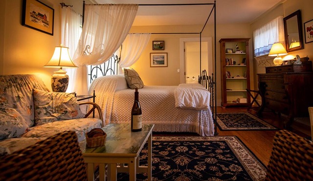 Snowball Hill Cottage - Near Pemaquid Beach & New Harbor Village.