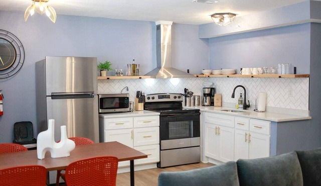 Sojourn's Harborage Jellyfish Suite Near Beach