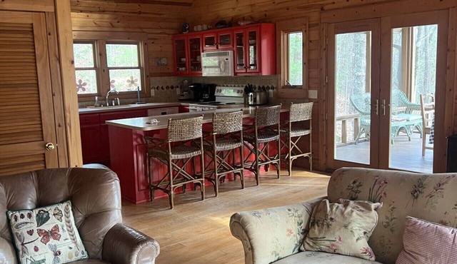 Splendor Mountain Ruby Cabin in Tiger