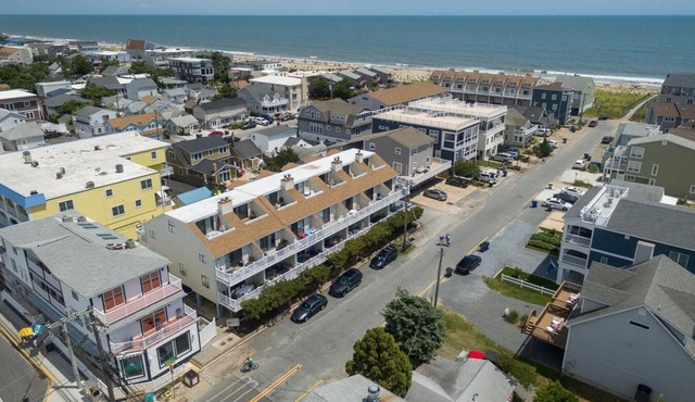 Stay Play Dewey - 4Br + 4bath Ocean View TH - Perfect for 2 Families!