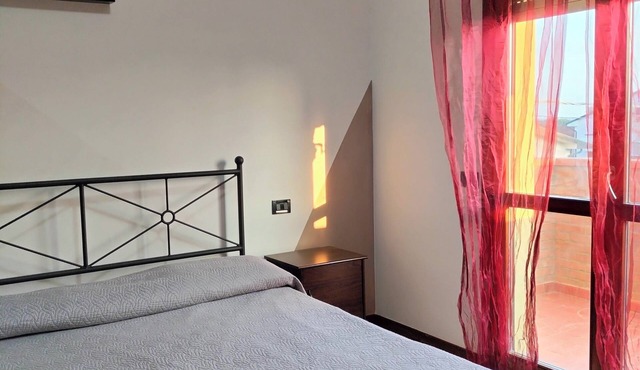 Strategic apartment in quiet area