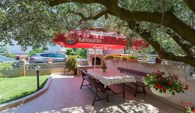 Studio flat with terrace Novigrad (AS-7135-a)
