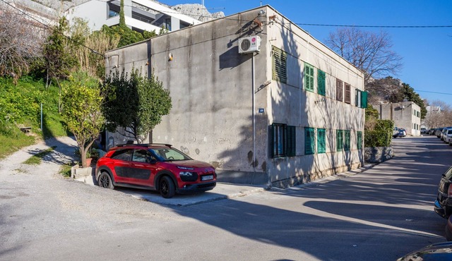 Studio flat with terrace and sea view Omiš (AS-20906-a)