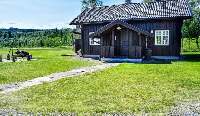 Stunning home in Austmarka with lake view