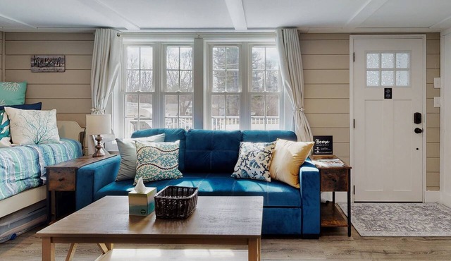 Sunny Cottage