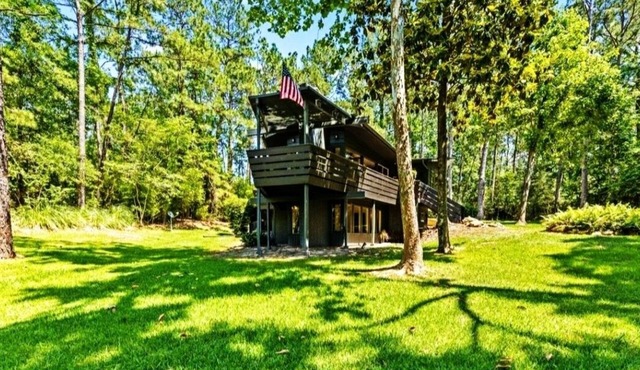 The BOAT HS! Lake Views! -Pool-Pool Table-Fire Pit-RV & Boat parking!
