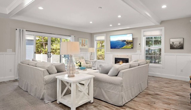 The Coastal Oasis – Storm Bait Luxury