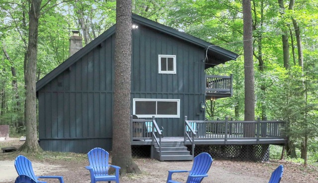 The Roosevelt - Hot Tub, Outdoor games & Walk-to Lake