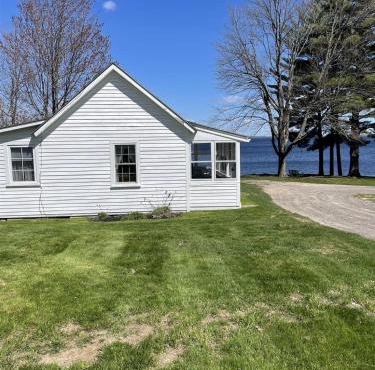 THE SHOPPE LIMIT 3 cabin