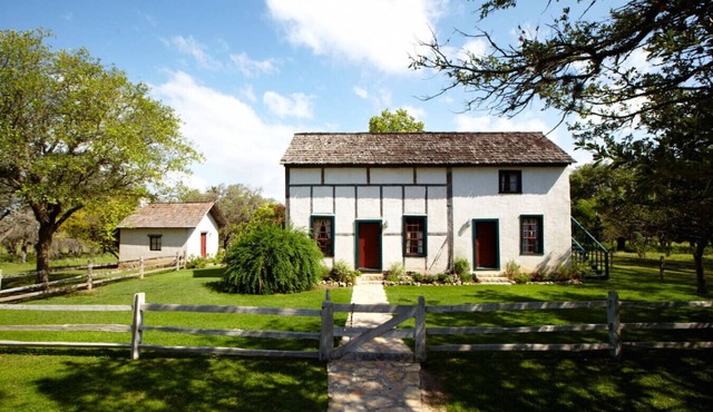 The Von Heinrich | Historic Home | Built in 1787