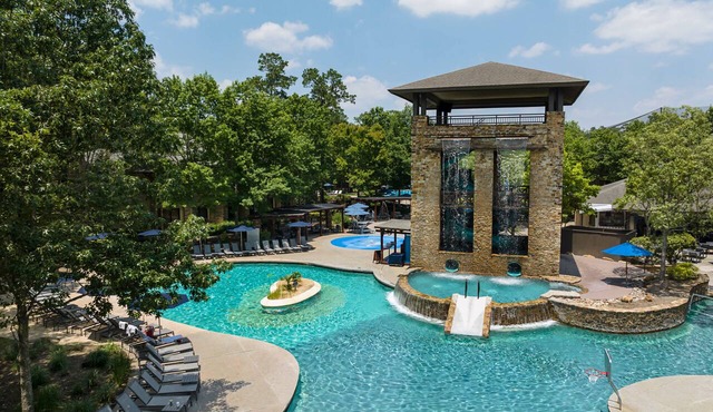 The Woodlands Resort, Curio Collection by Hilton