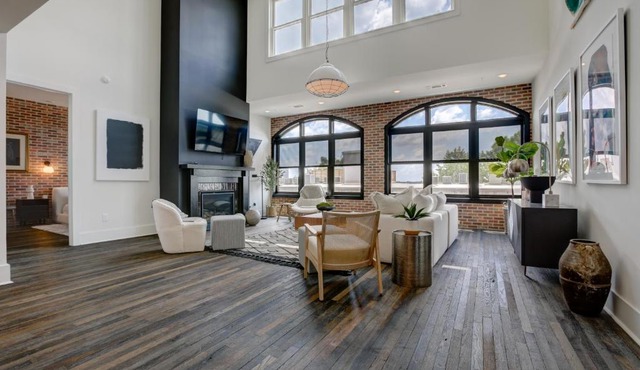 Top Floor Penthouse Lofts