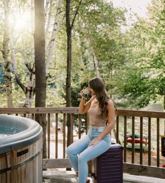 Treehouse Duo Lakefront 2 Private Hot Tubs