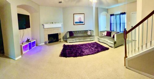 Trunks up! Spacious home ready for a fun time!