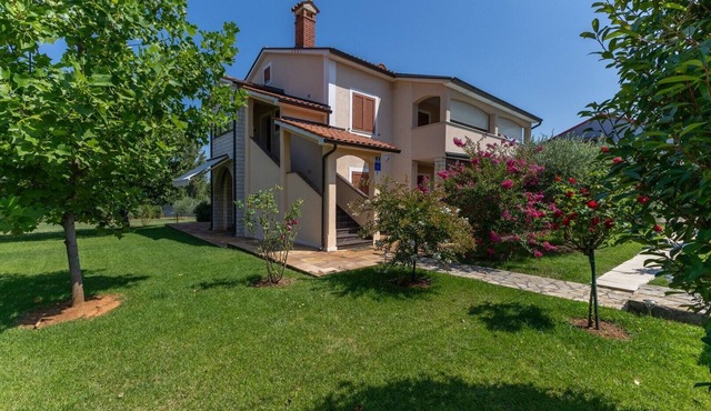 Two-Bedroom Apartment Stanko No.3 with Terrace