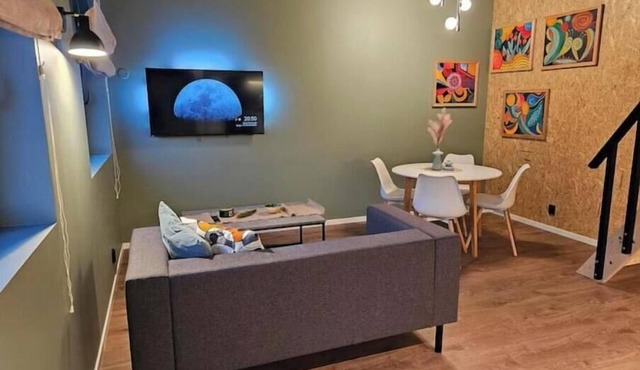 Unique and comfortable apartment with free parking
