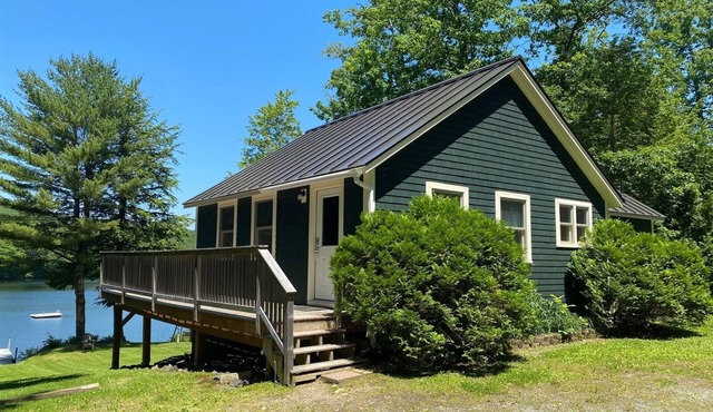 VACATIONLAND - Town of Hope - Hobbs Pond