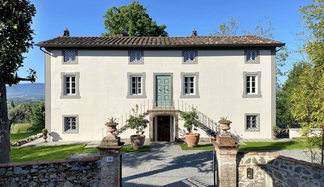 VILLA CARNICELLI eco-friendly,sustainable, 450m² (4,850ft²),private pool, design