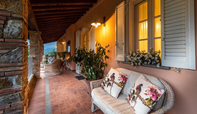 VILLA DANA, 4 bedrooms 4 bathrooms Retreat Villa with Private Swimming Pool and SPA