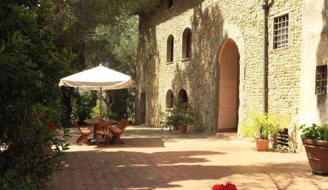 Villa in Malmantile with 4 bedrooms sleeps 8