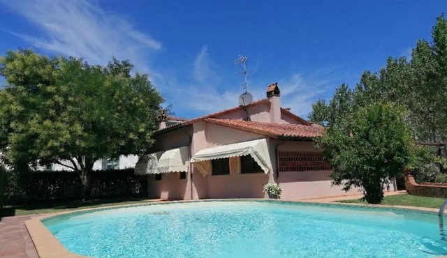 Villa indipendente con piscina esclusiva immersa nella campagna toscana