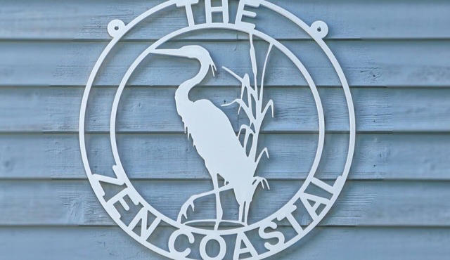 ZEN Coastal in Lewes Beach! - NEW: LUXURY HYDROTHERAPY HOT TUB plus PRIVATE GYM!