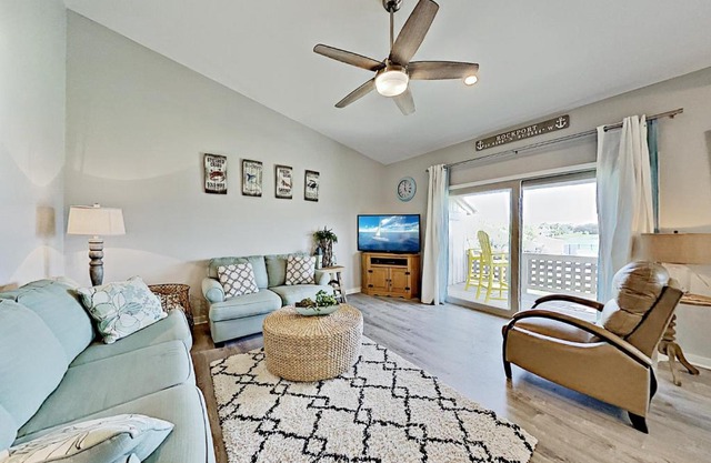 Bayhouse condos 2410