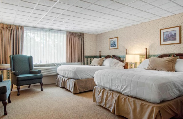 Coachman Inn 