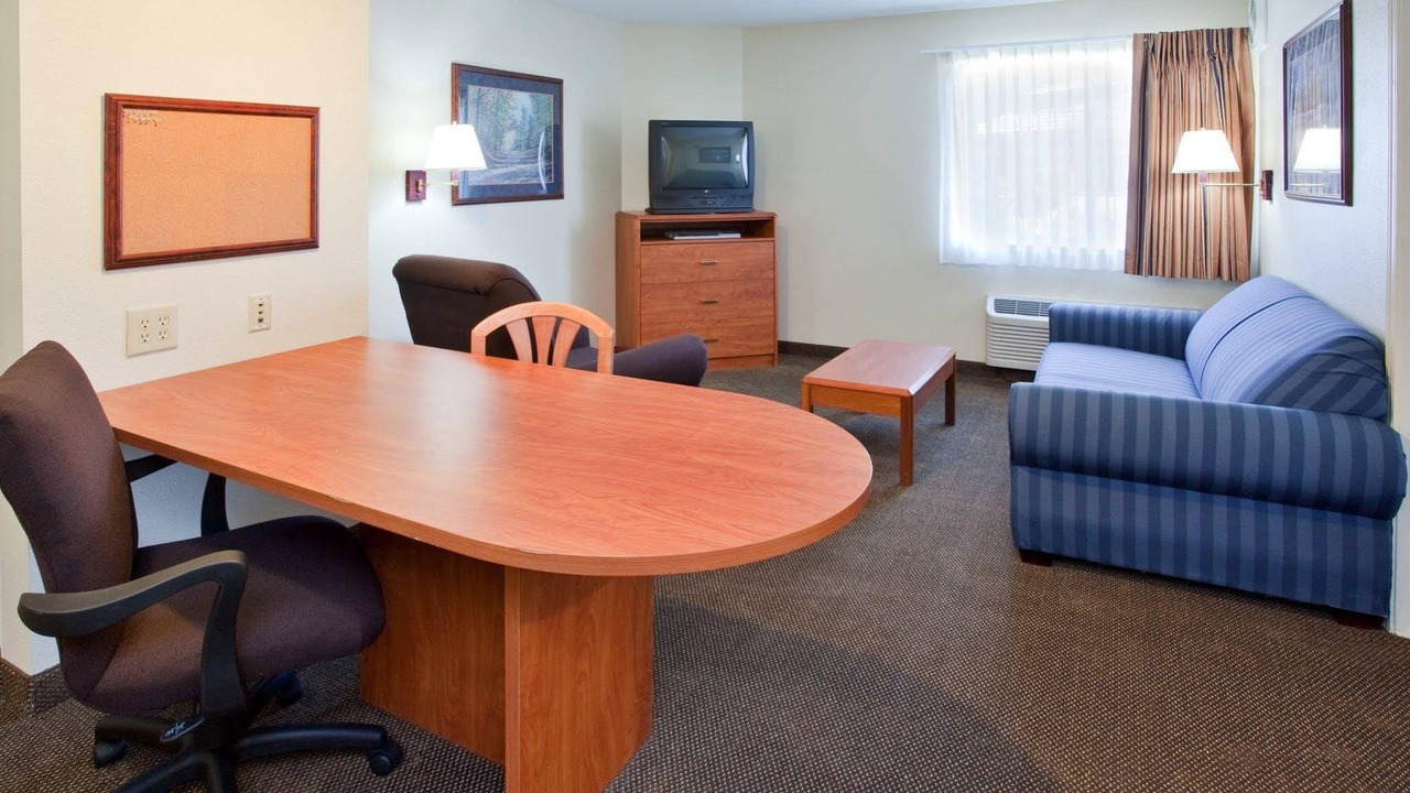 Photo of Livingroom in Central Newport News
