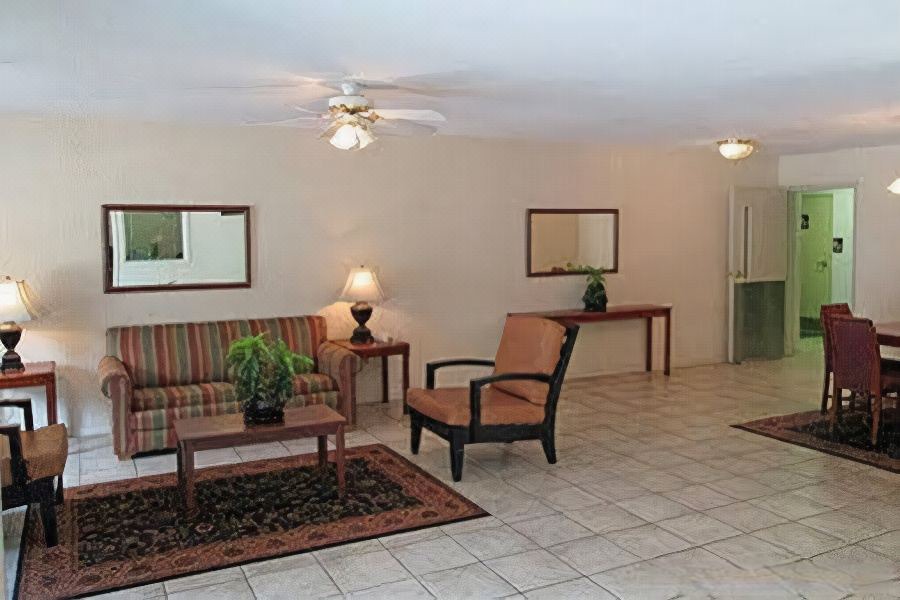 Photo of Livingroom in North Arlington
