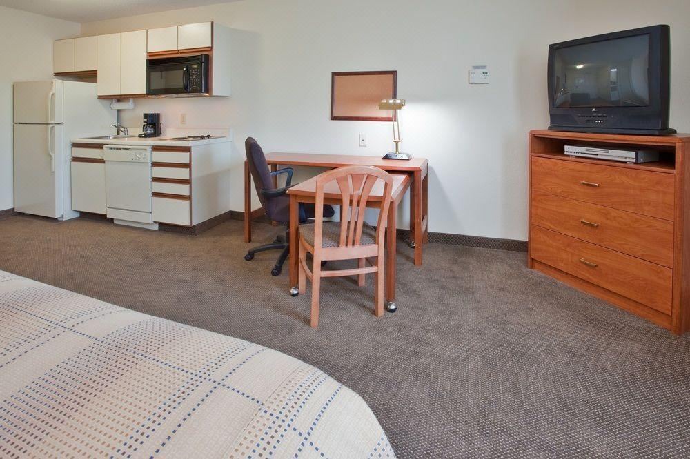 Photo of Livingroom in Central Newport News