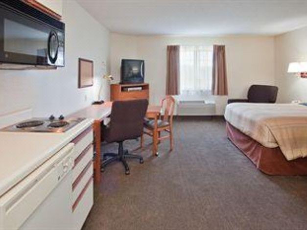 Photo of Livingroom in Central Newport News