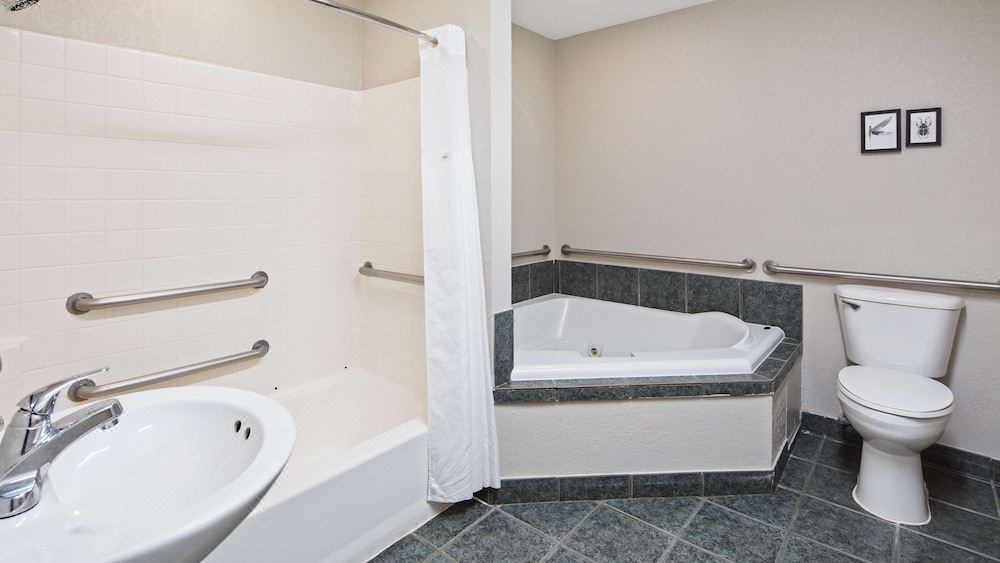 Photo of Bathroom in North San Antonio - SAT