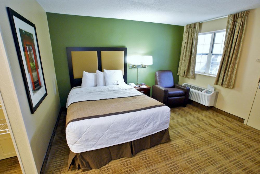Photo of Bedroom in Central Newport News