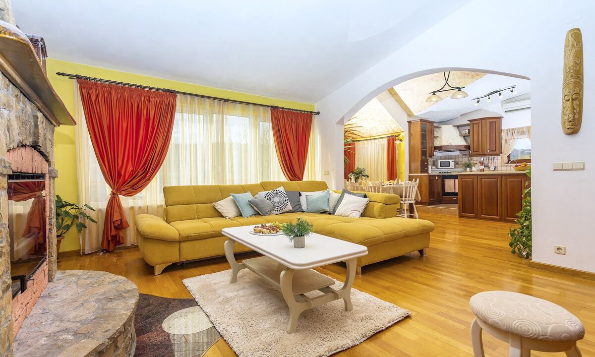 Photo of Livingroom in Srinjine