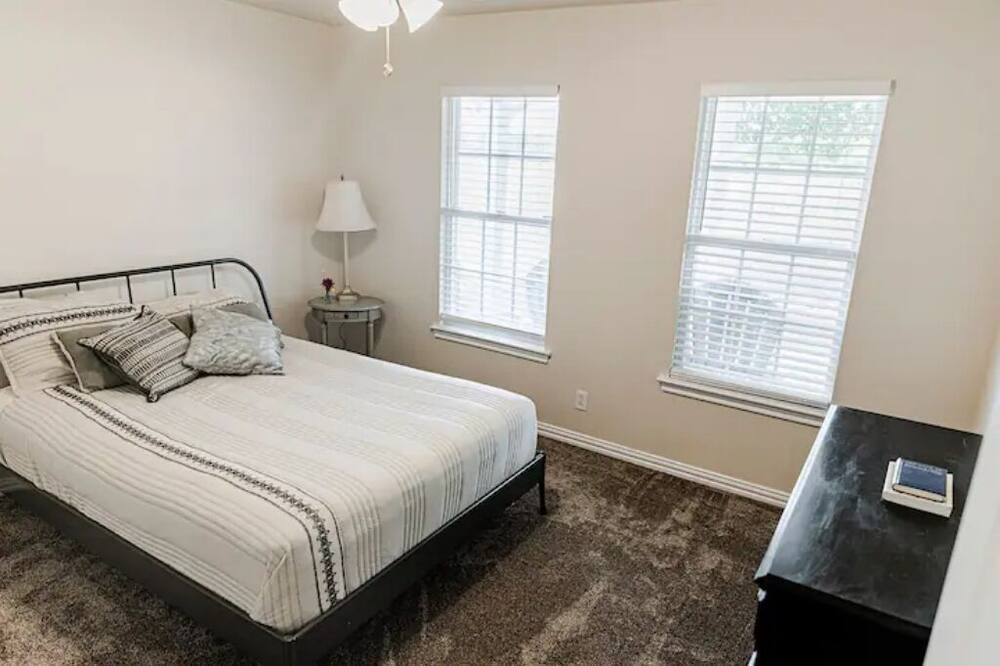 Photo of Bedroom in Center Point