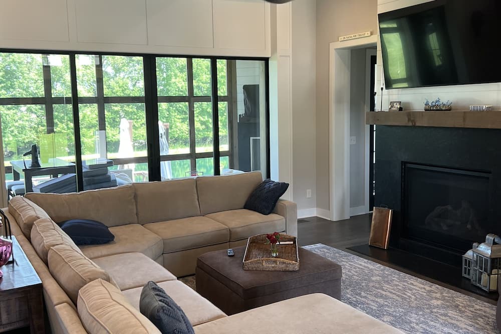 Photo of Livingroom in Westerville