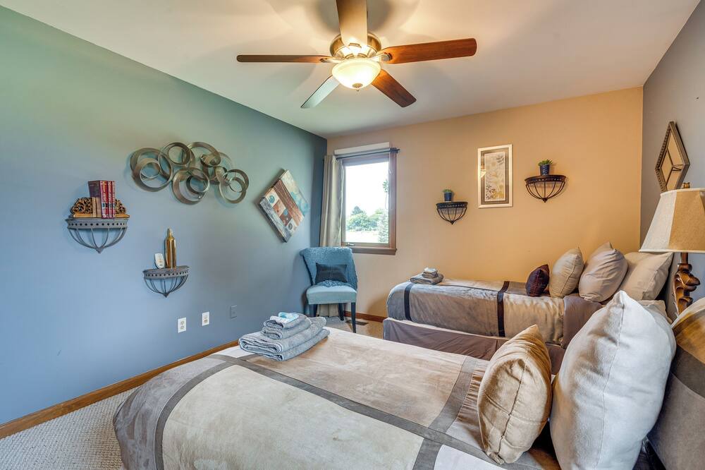 Photo of Bedroom in Grove City