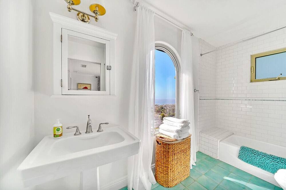 Photo of Bathroom in Diamond Crestview