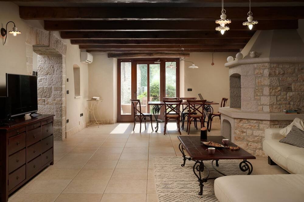 Photo of Livingroom in Prkacini