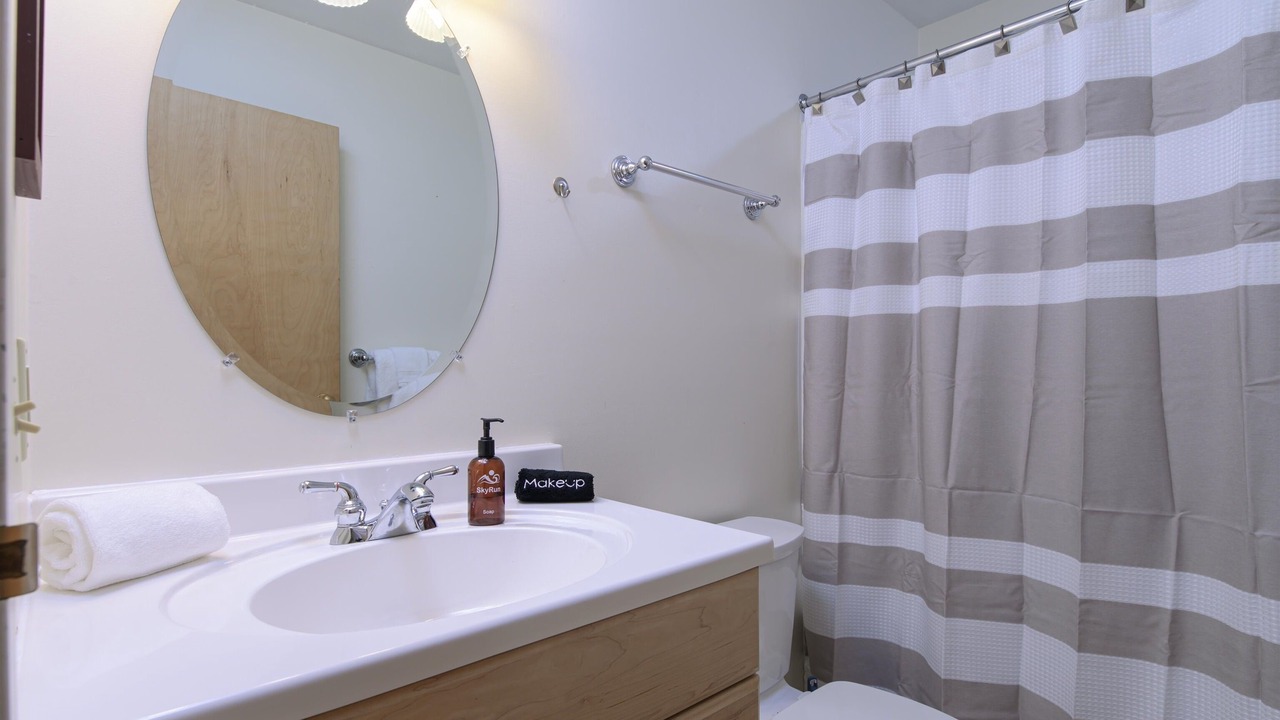 Photo of Bathroom in Warren