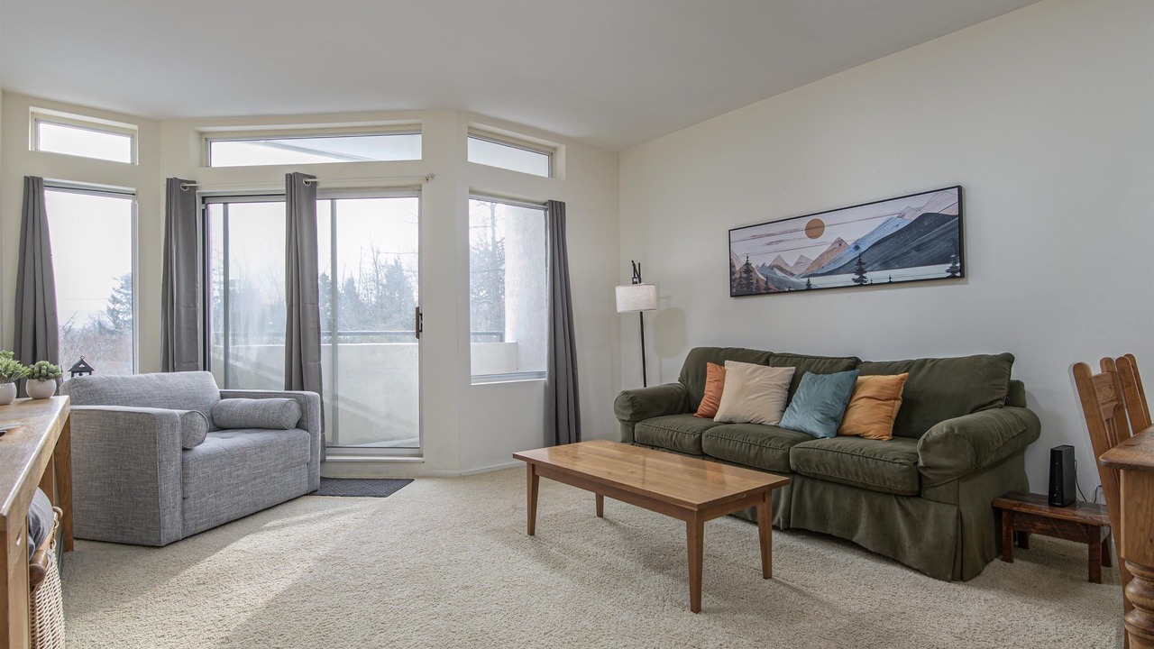 Photo of Livingroom in Warren