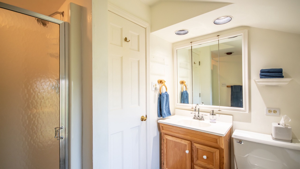 Photo of Bathroom in Brooklin
