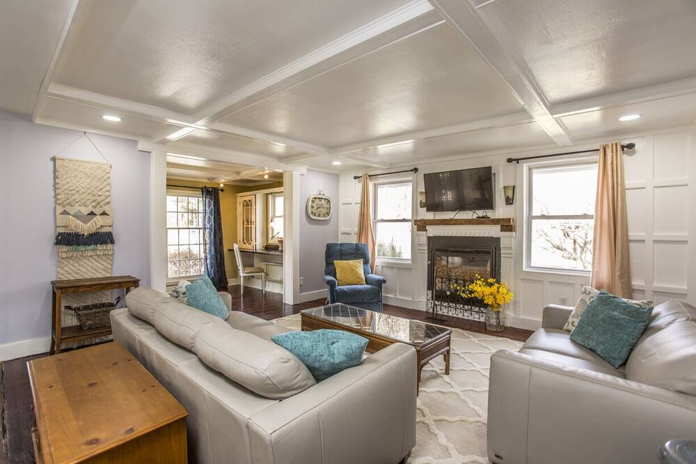Photo of Livingroom in Ware