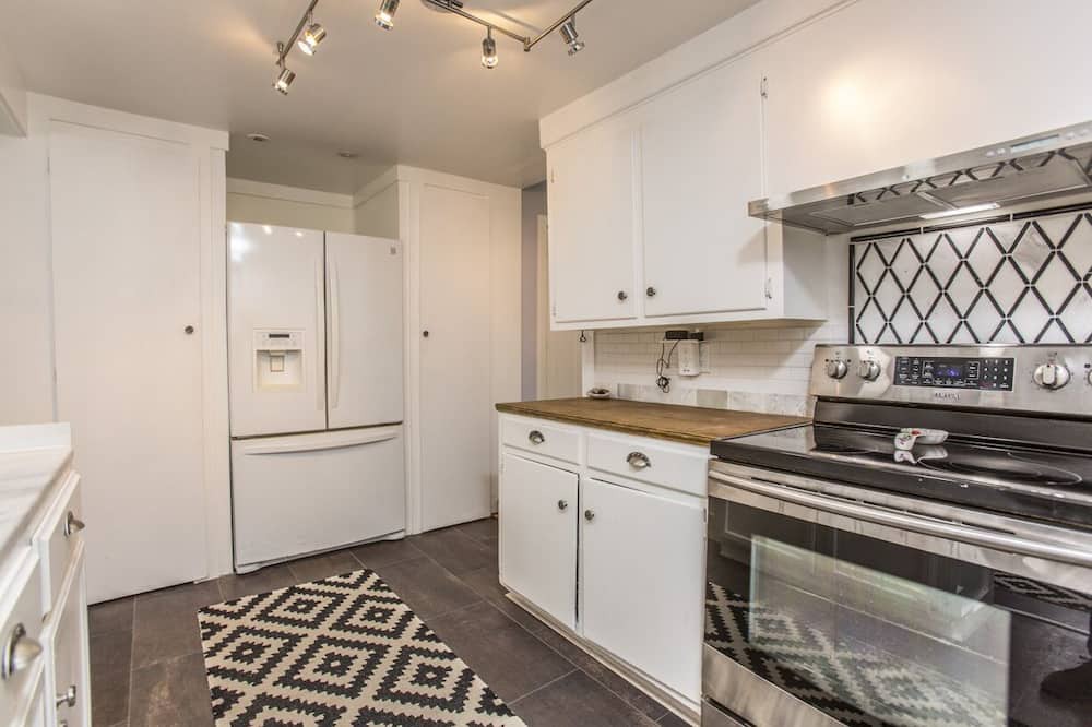 Photo of Kitchen in Ware