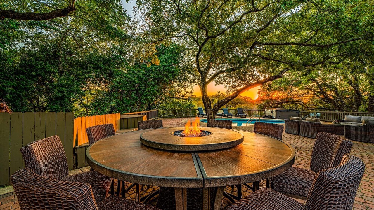 Photo of Outdoor in Ingram