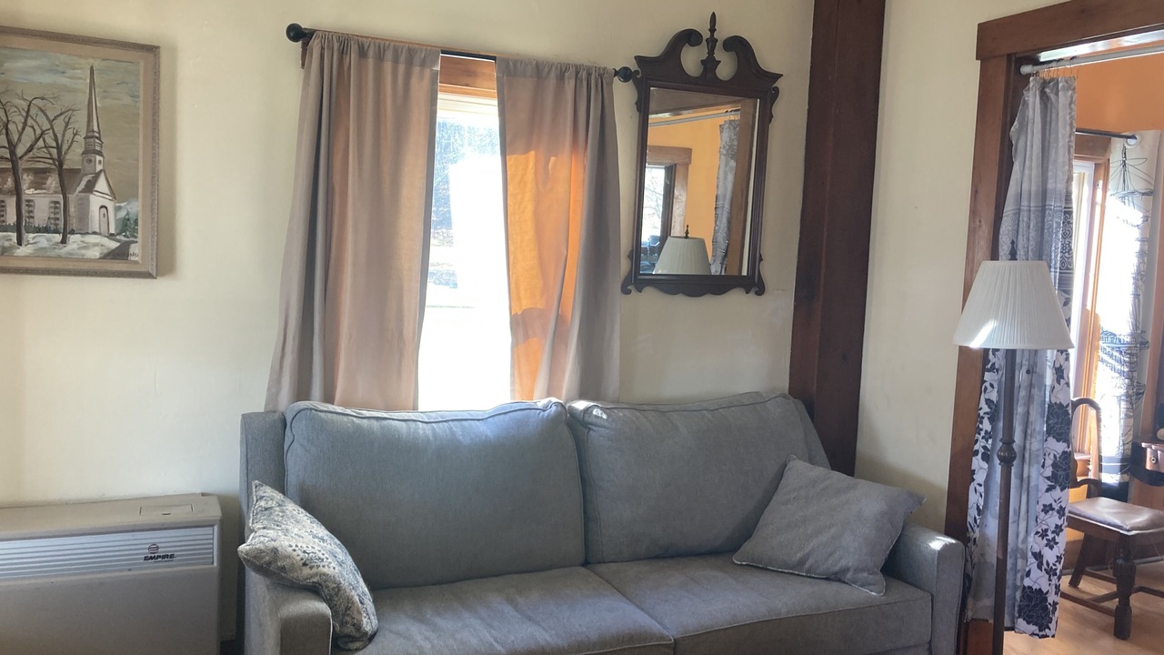 Photo of Livingroom in Sandy Point